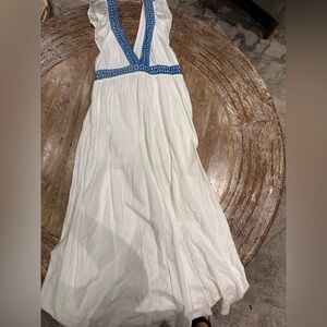 JCrew White Cotton Linen Deep Vneck with Flutter Sleeves